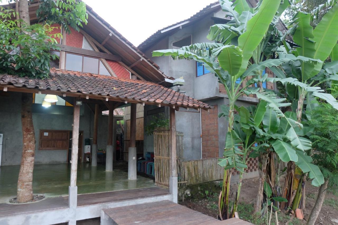 Omah Kebon Nitiprayan Hotell Bantul Exteriör bild